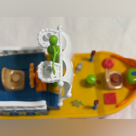 Kiddieland Play Wheeled Pirate 🏴☠️ Ship 🛳️ - Picture 4 of 6